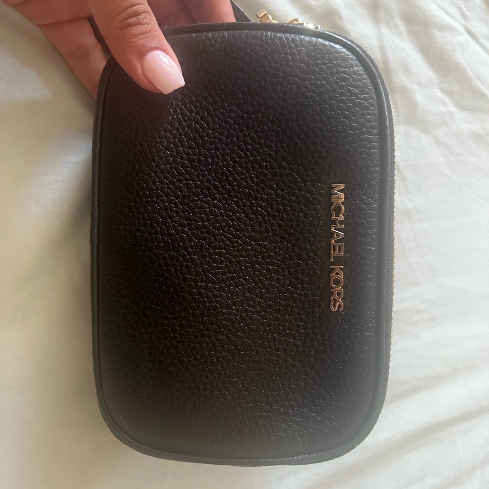 Michael Kors brand new wristlet